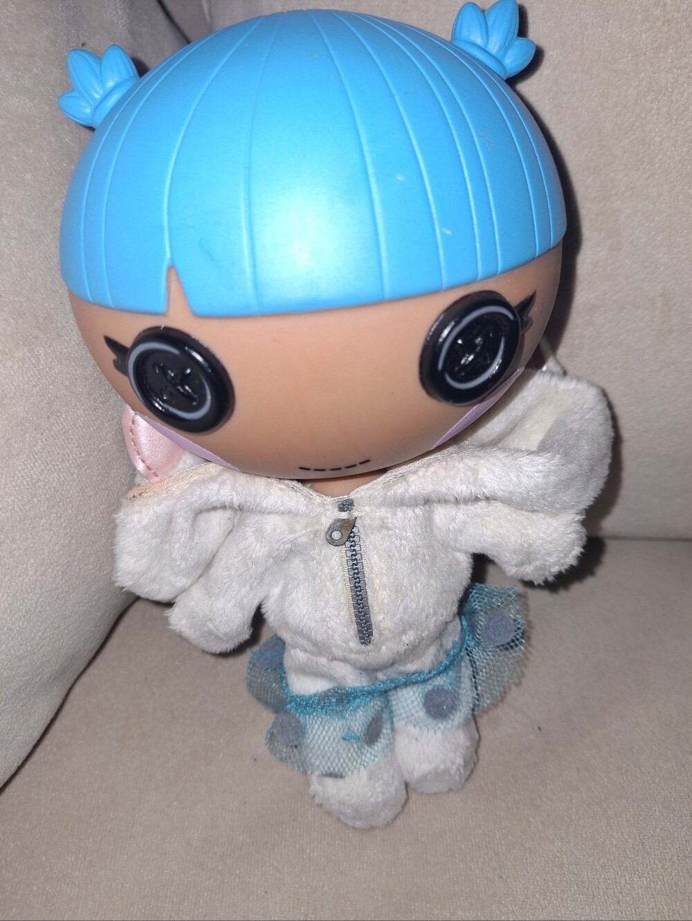Lalaloopsy 5 inch Blue-Haired Button-Eye Doll in Plush Outfit